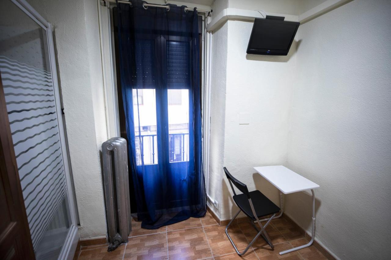 Hostal Los Perales Ξενοδοχείο Μαδρίτη Εξωτερικό φωτογραφία